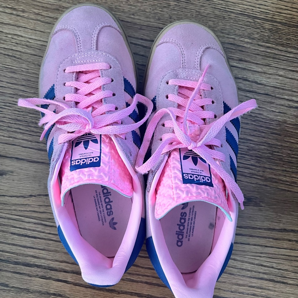 adidas gazelle bold in pink glow women’s 7.5. slightly worn